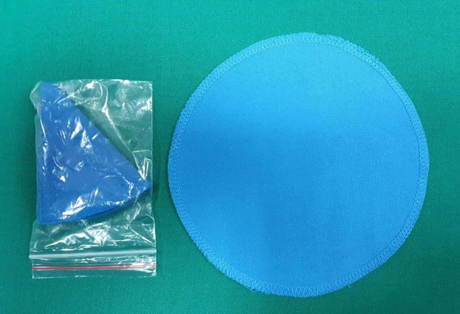 Чистящая многоразовая салфетка со специальной пропиткой d 15 см голубая, круглая - фото