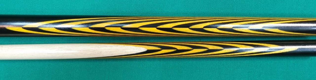 Кий «Каюков Колосок» Черный граб/ жёлтый граб, гравировка 