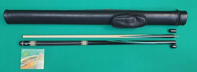 Кий «Каюков Мастер» Чёрный граб/ изумрудный  граб, гравировка 