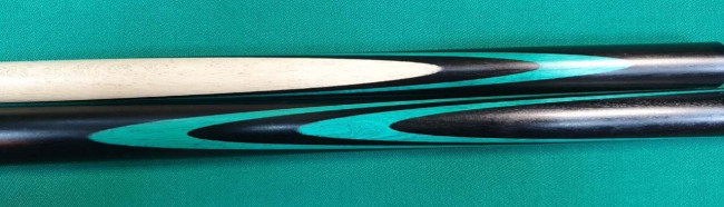 Кий «Каюков Мастер» Чёрный граб/ изумрудный  граб, гравировка 