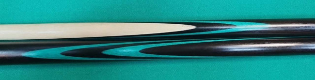 Кий «Каюков Мастер» Чёрный граб/ изумрудный  граб, гравировка 