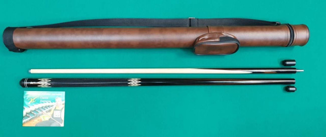 Кий «Каюков Мастер» Чёрный граб/ коричневый граб, гравировка 