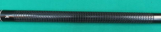 Кий «Каюков Мастер» Чёрный граб/ изумрудный граб 2 ч, гравировка 